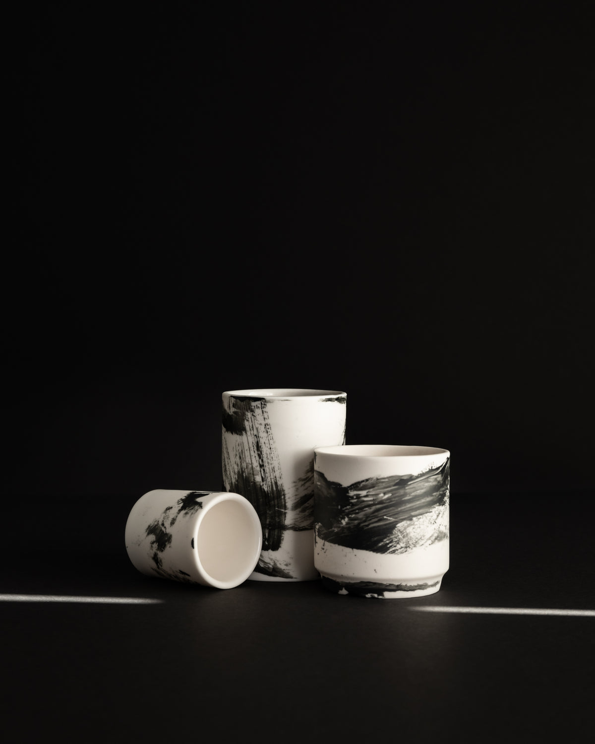 Kubek DaDa – designerski kubek z porcelany Parian