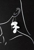 Arp White – abstrakcyjne kolczyki z porcelany Parian