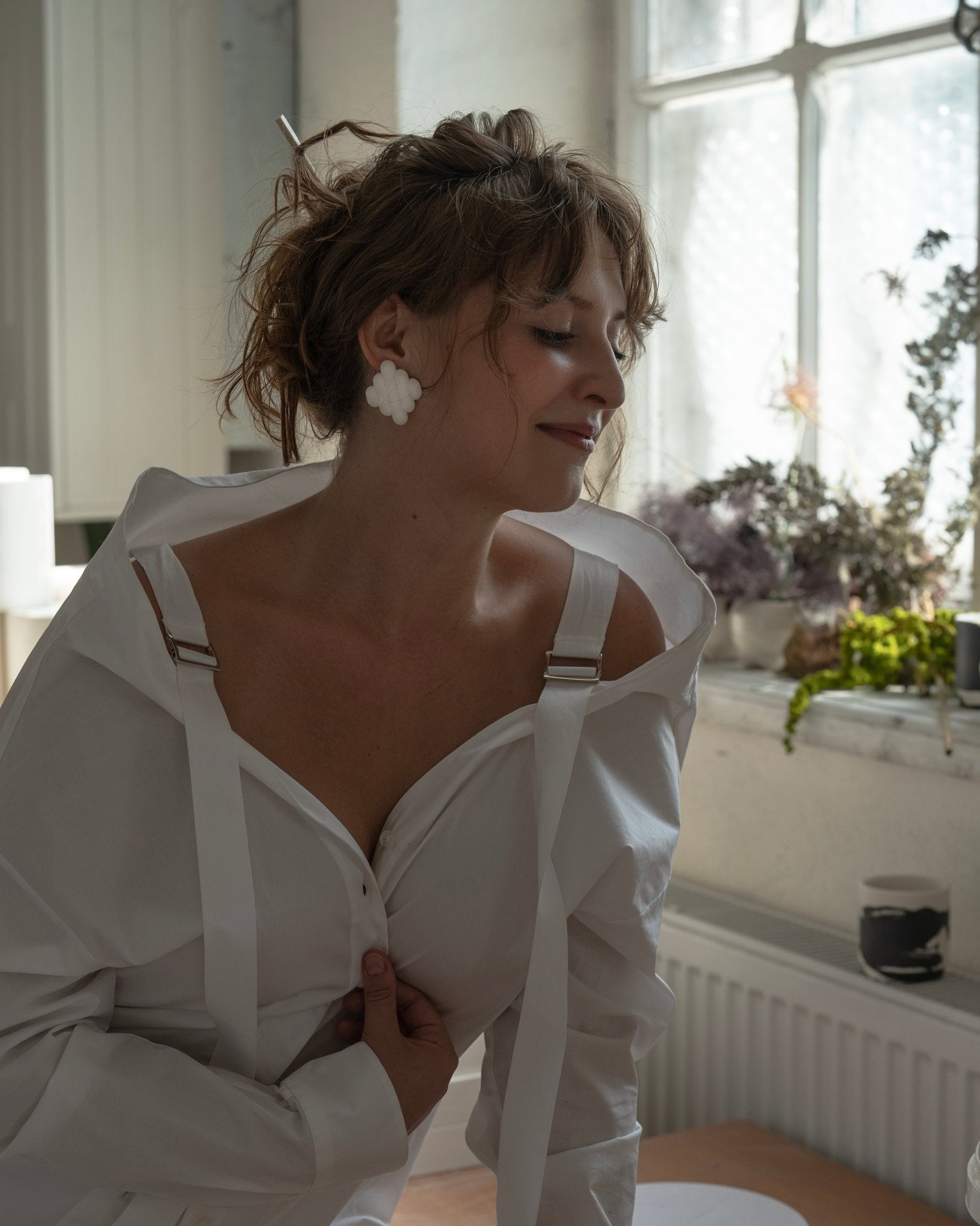 Retro Grace – eleganckie kolczyki z porcelany Parian