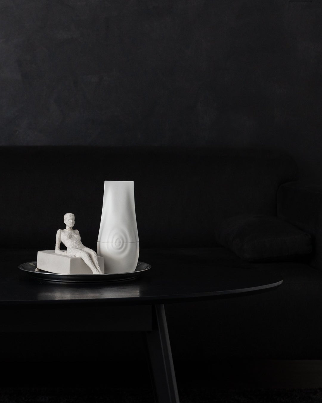 Nami – designerska świeca z porcelany Parian