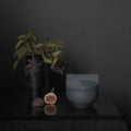 Basalt Black - pojemnik z czarnej porcelany
