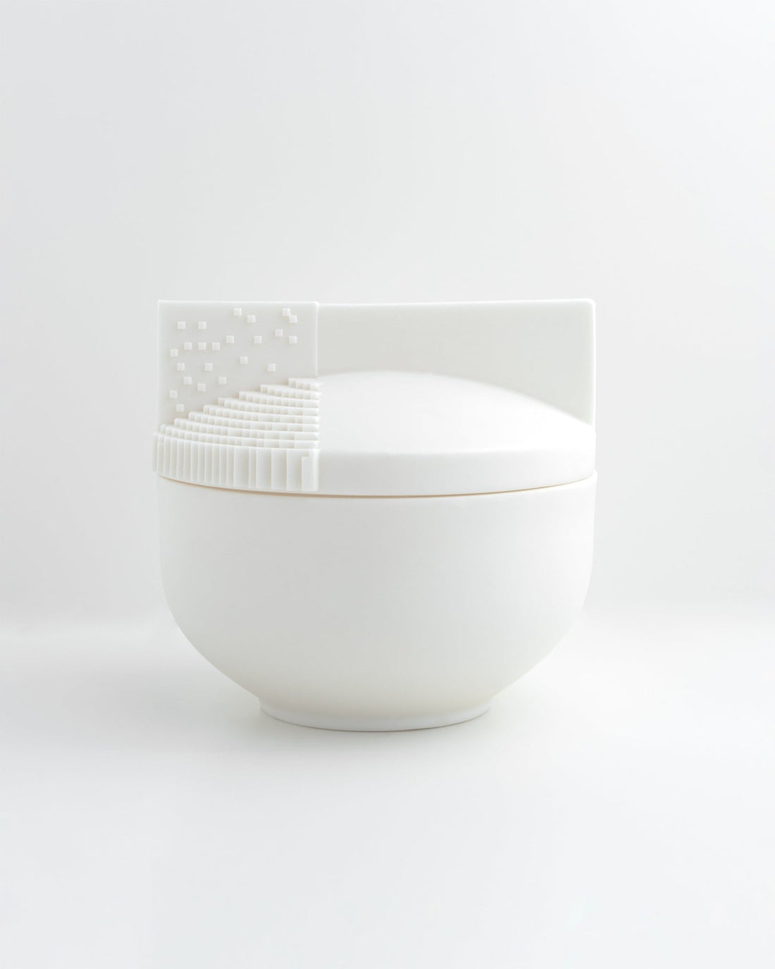 Basalt - pojemnik z porcelany Parian