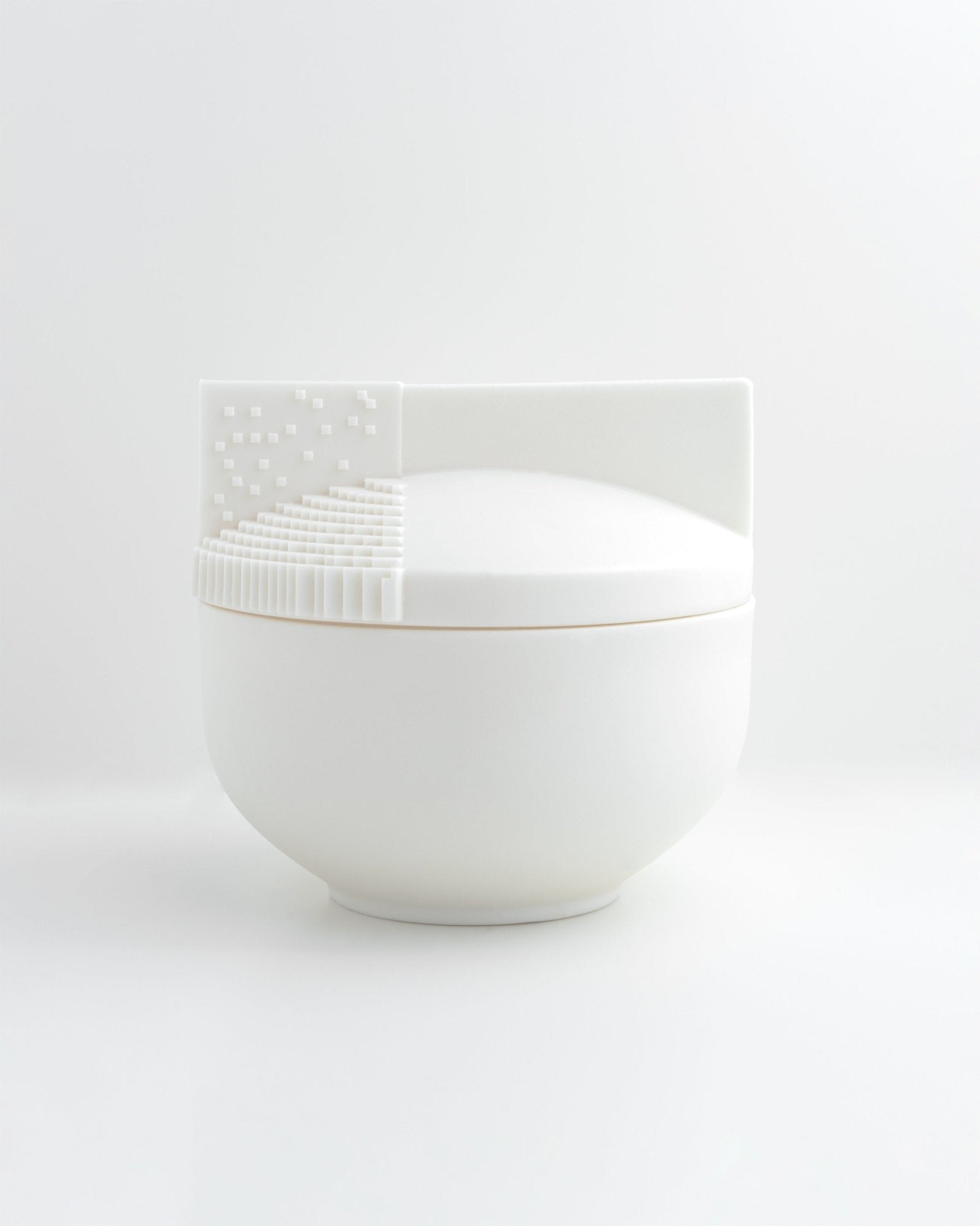 Basalt - pojemnik z porcelany Parian