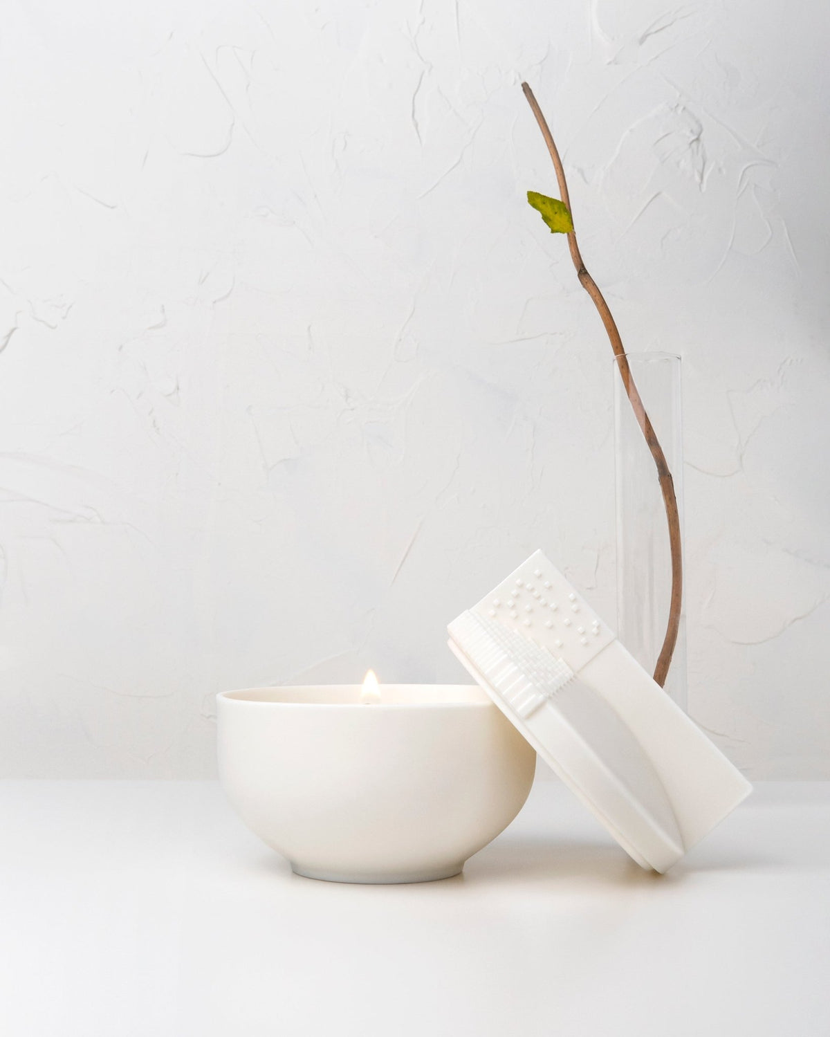 Basalt – personalizowana świeca w porcelanie Parian