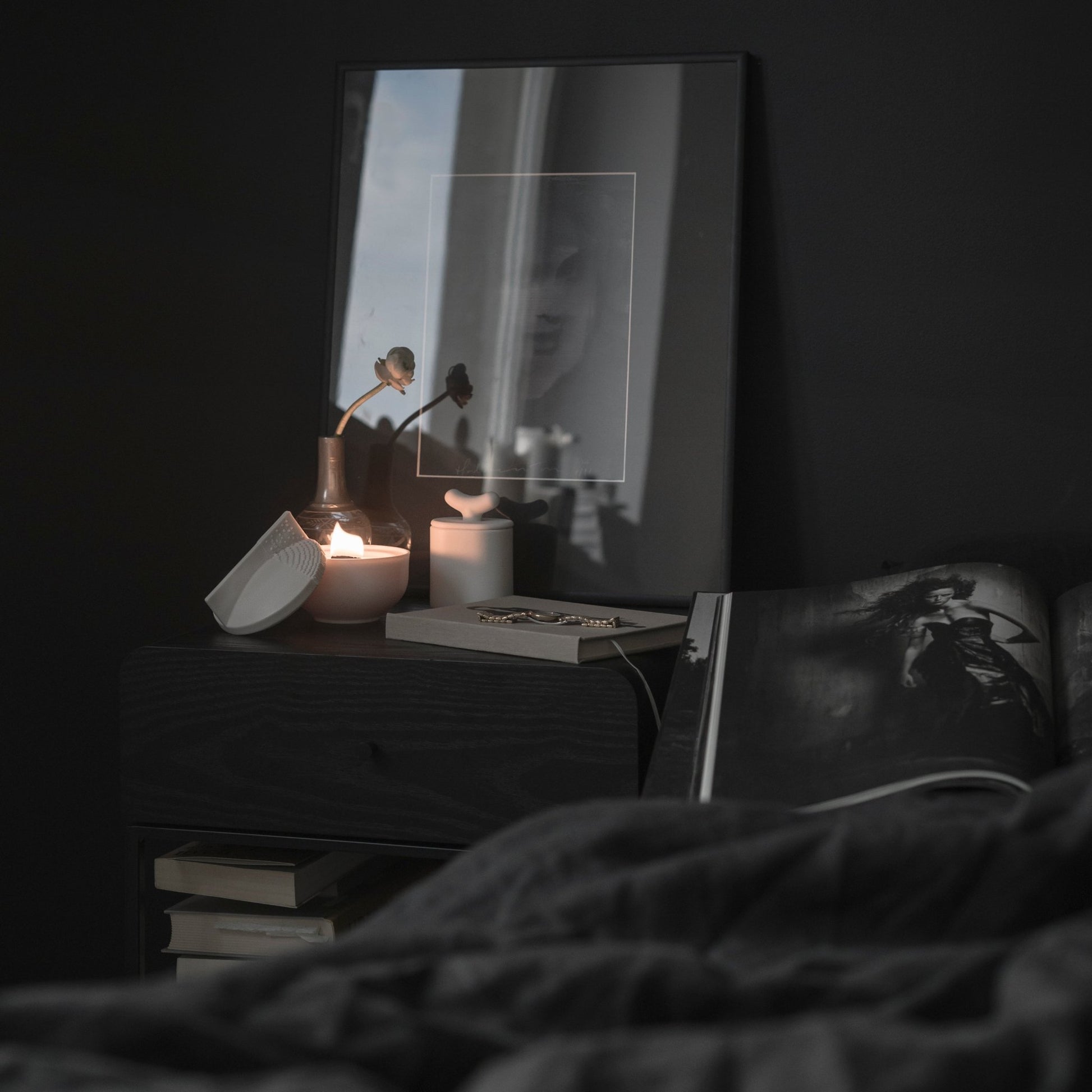 Basalt – personalizowana świeca w porcelanie Parian