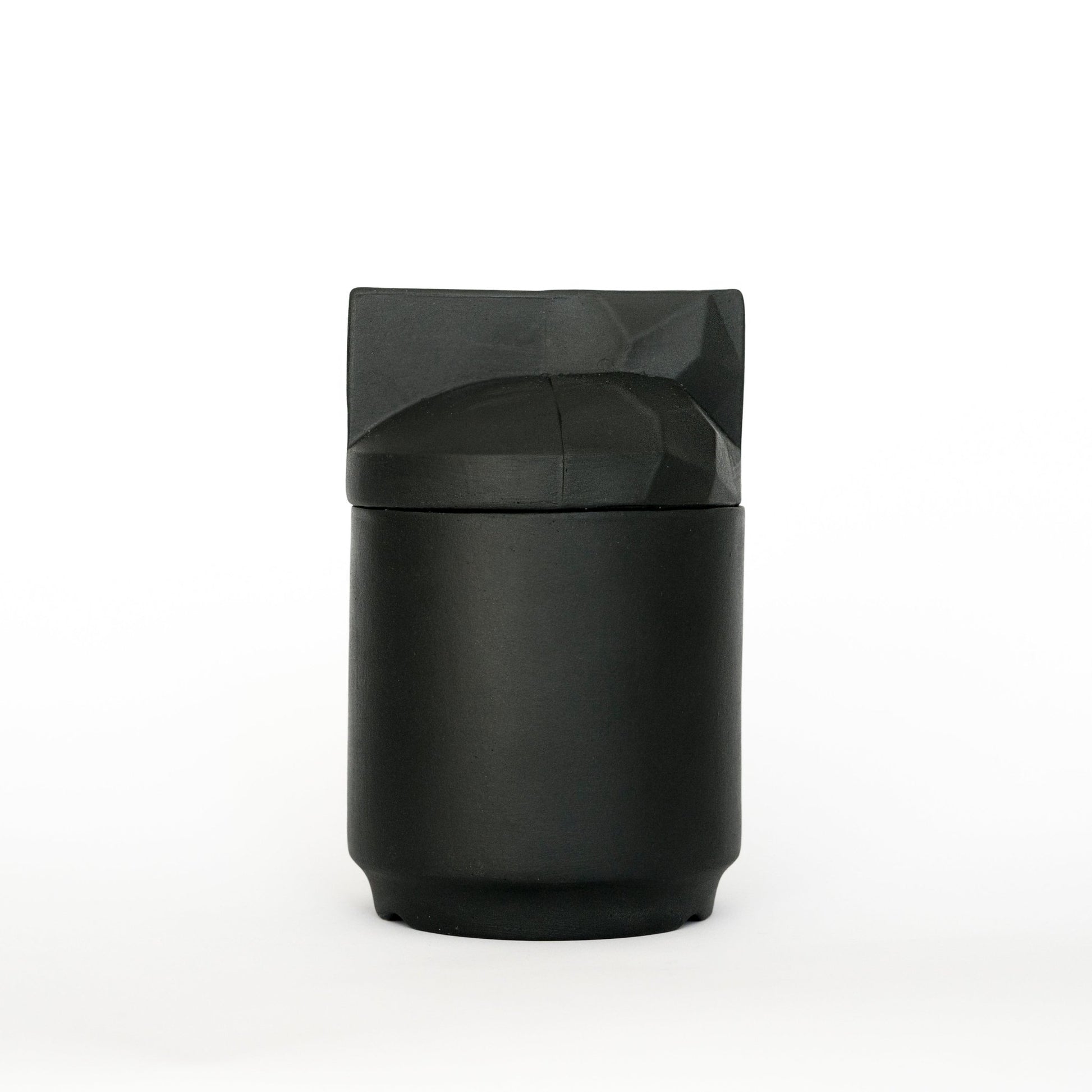 Origami Black - pojemnik z czarnej porcelany