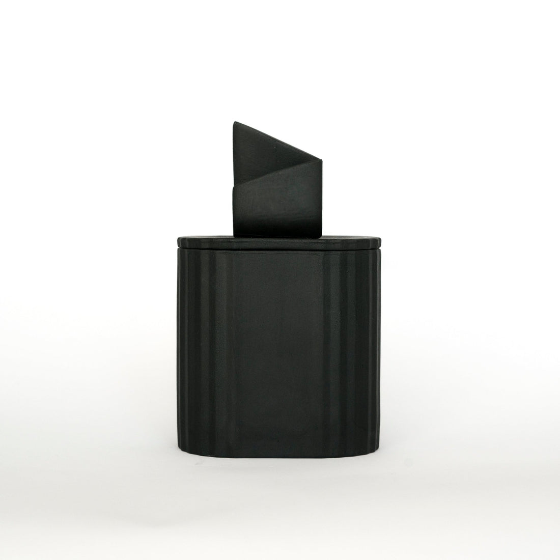Uneven Graphite Black - pojemnik z czarnej porcelany